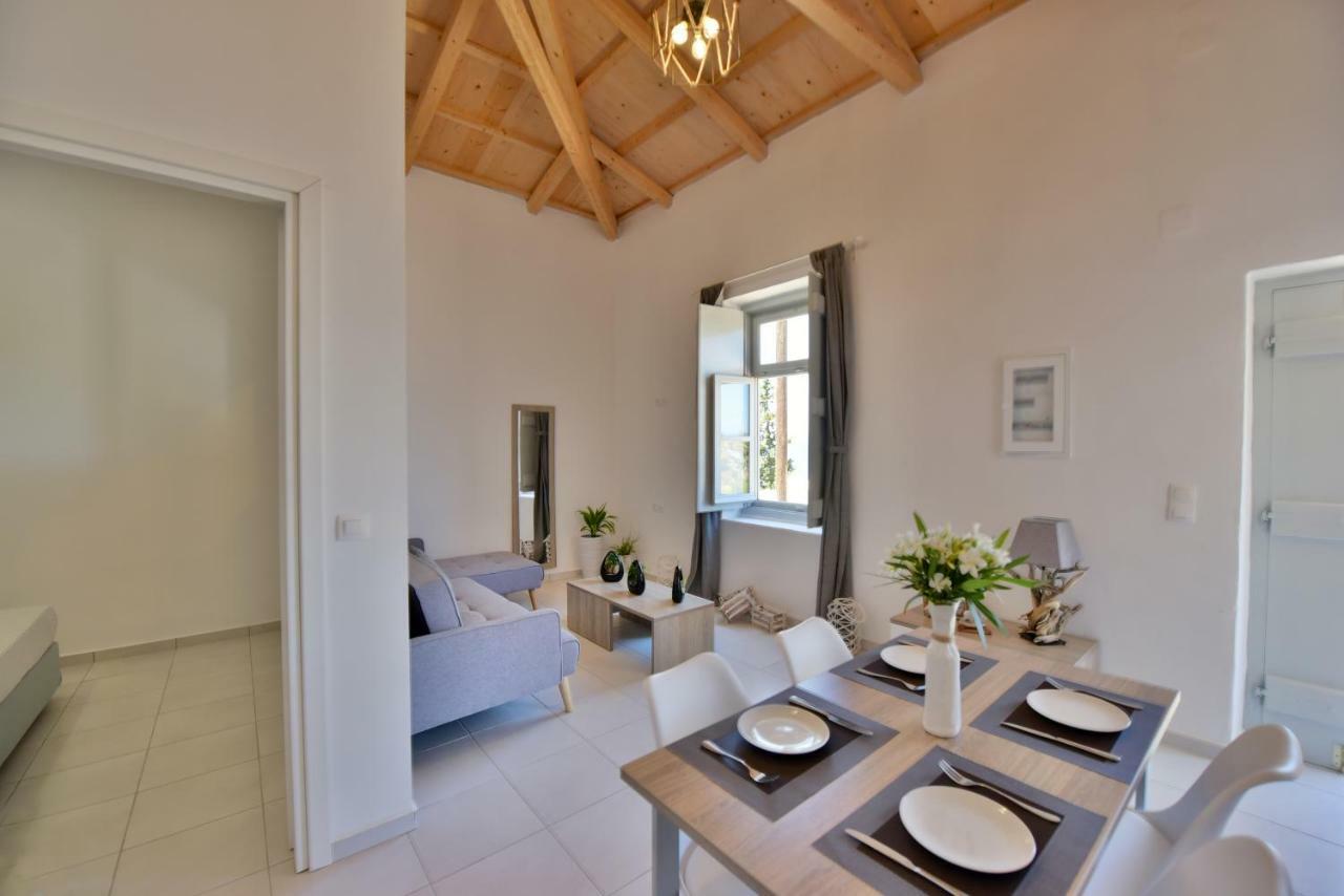 Douskos Beach House Apartment Hydra  Exterior photo